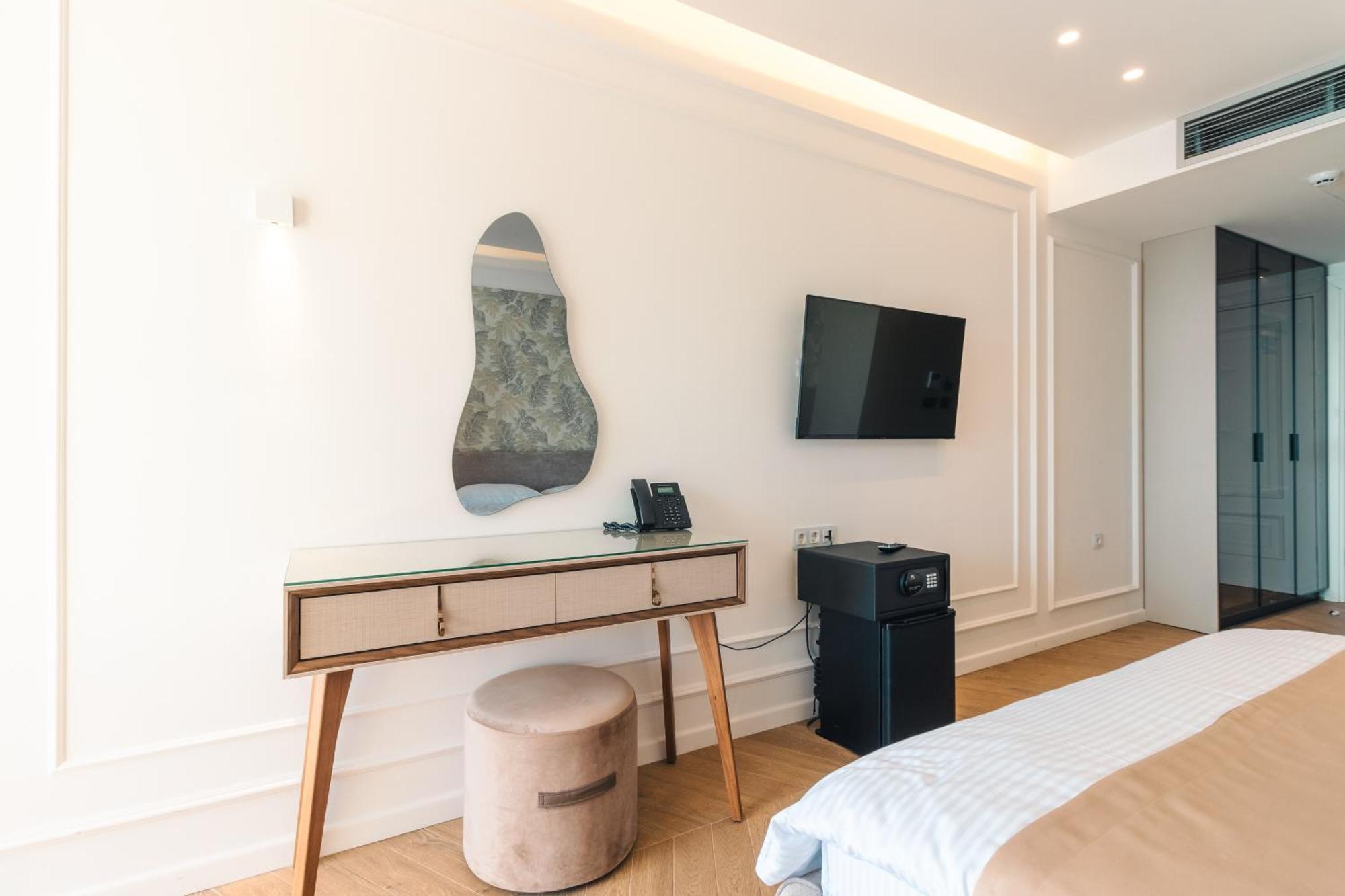 Miramar Hotel อุลซิน ภายนอก รูปภาพ