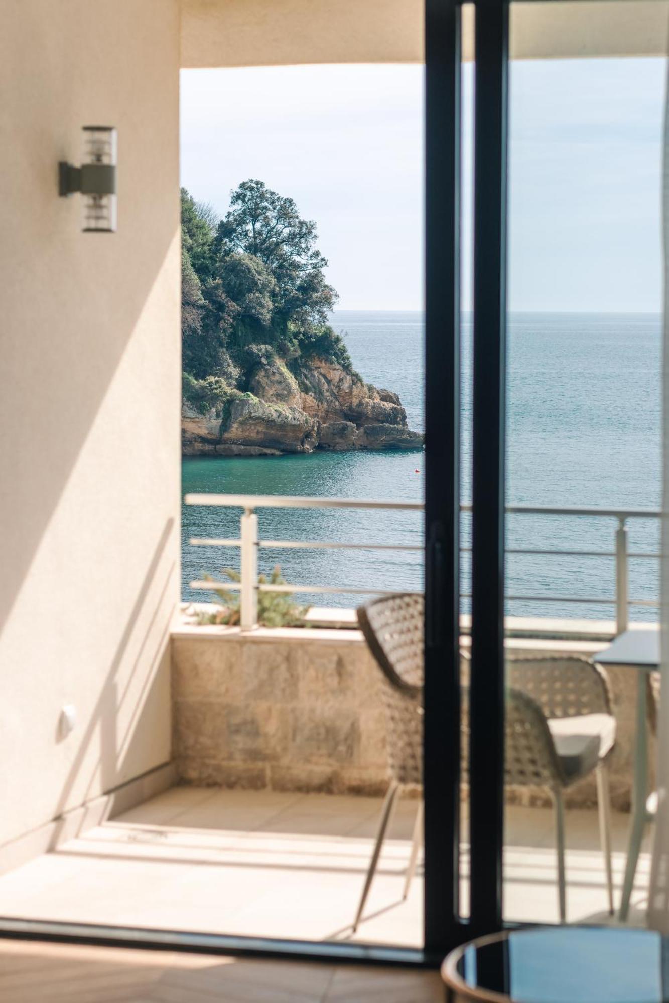 Miramar Hotel อุลซิน ภายนอก รูปภาพ
