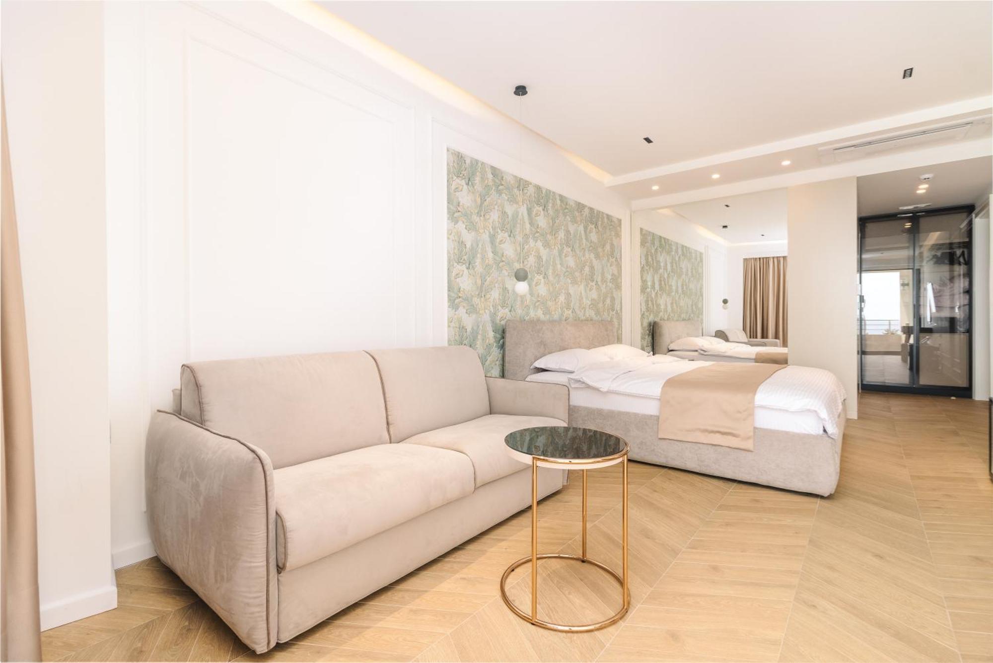Miramar Hotel อุลซิน ภายนอก รูปภาพ