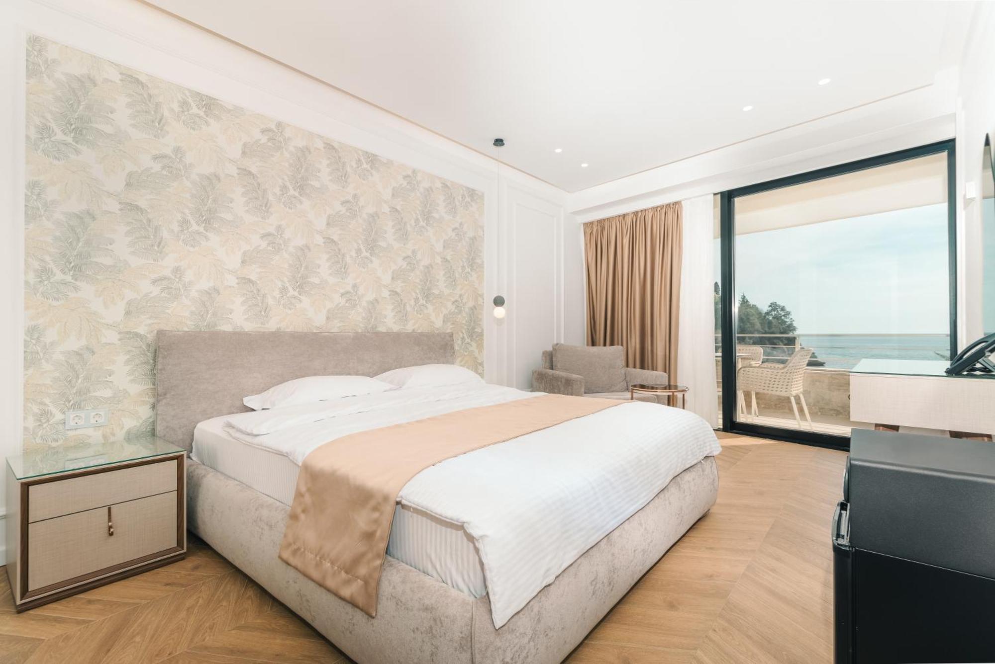 Miramar Hotel อุลซิน ภายนอก รูปภาพ